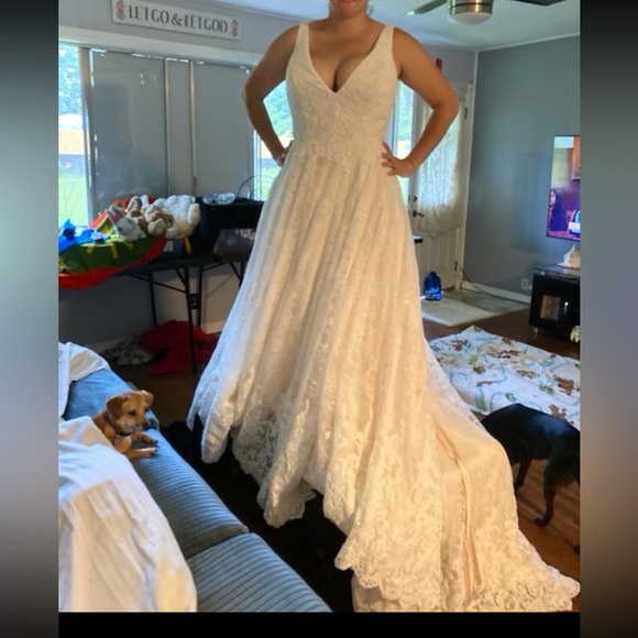 Davinci Wedding Gown - Picture 5 of 9